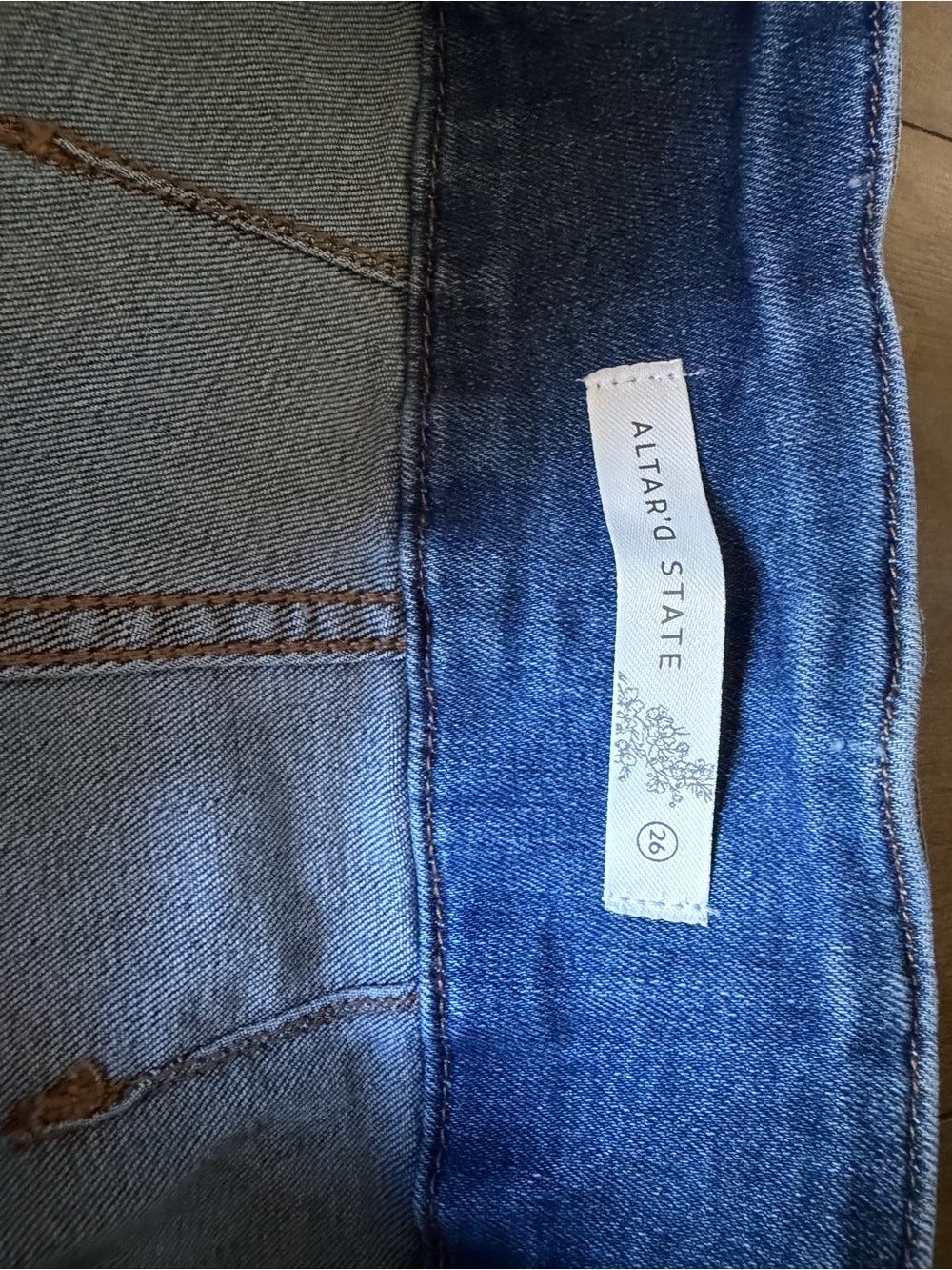 Sold Jeans - Picture 7 of 11